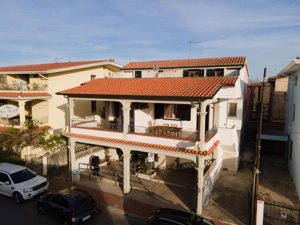 La Casa Di Tonia Apartment La Caletta Bagian luar foto
