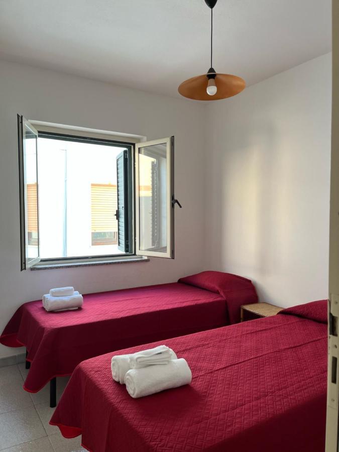 La Casa Di Tonia Apartment La Caletta Bagian luar foto